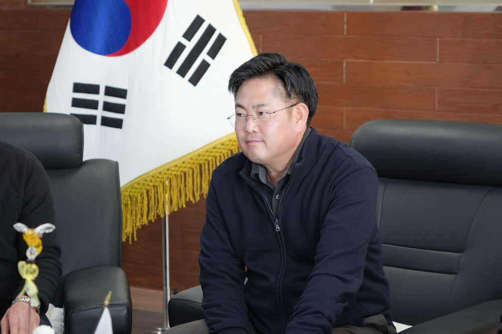 '신임 농어촌공사 지사장 의회 방문' 게시글의 사진(12)