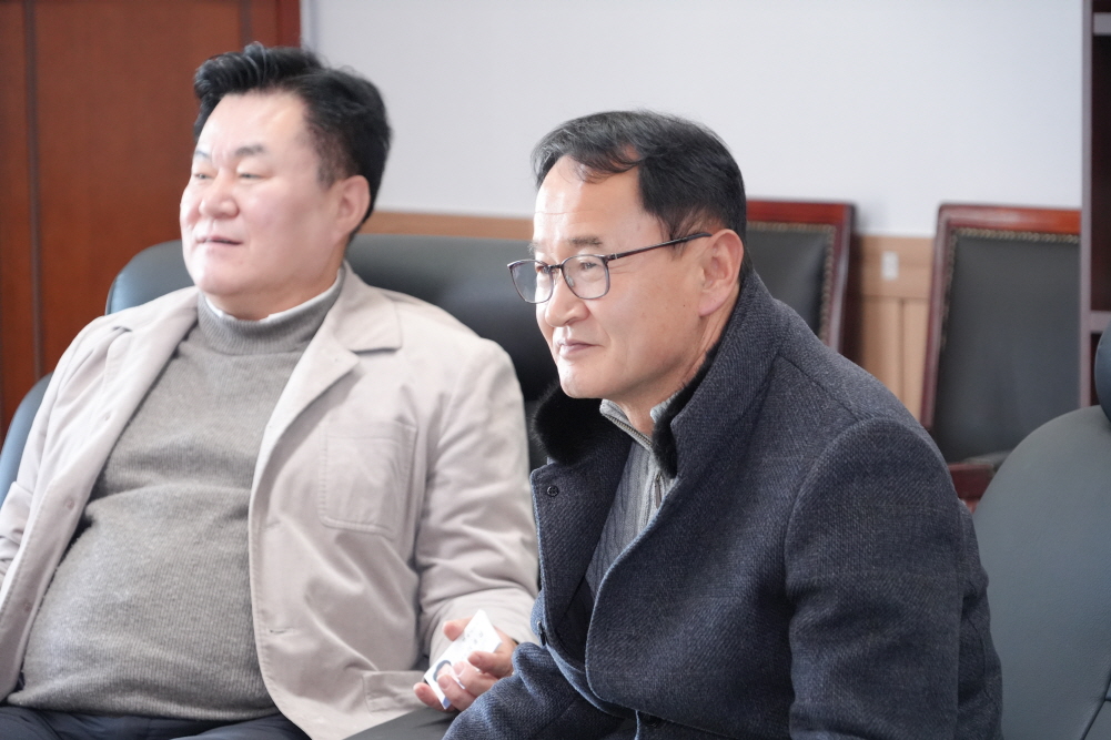 '신임 안성소방서장 의회 방문' 게시글의 사진(6)