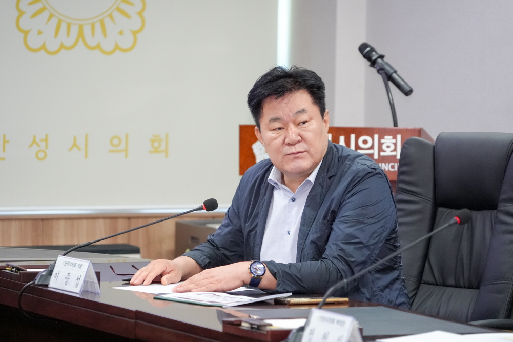 '의원연구단체 중간 보고회' 게시글의 사진(8)