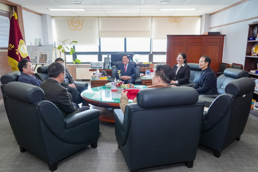 '행정사무조사위원위촉식' 게시글의 사진(6)