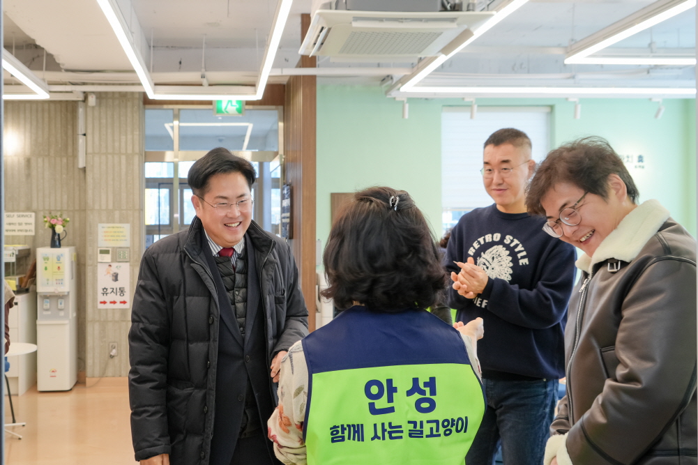 '김하연 작가 초청 길고양이 강의' 게시글의 사진(6)