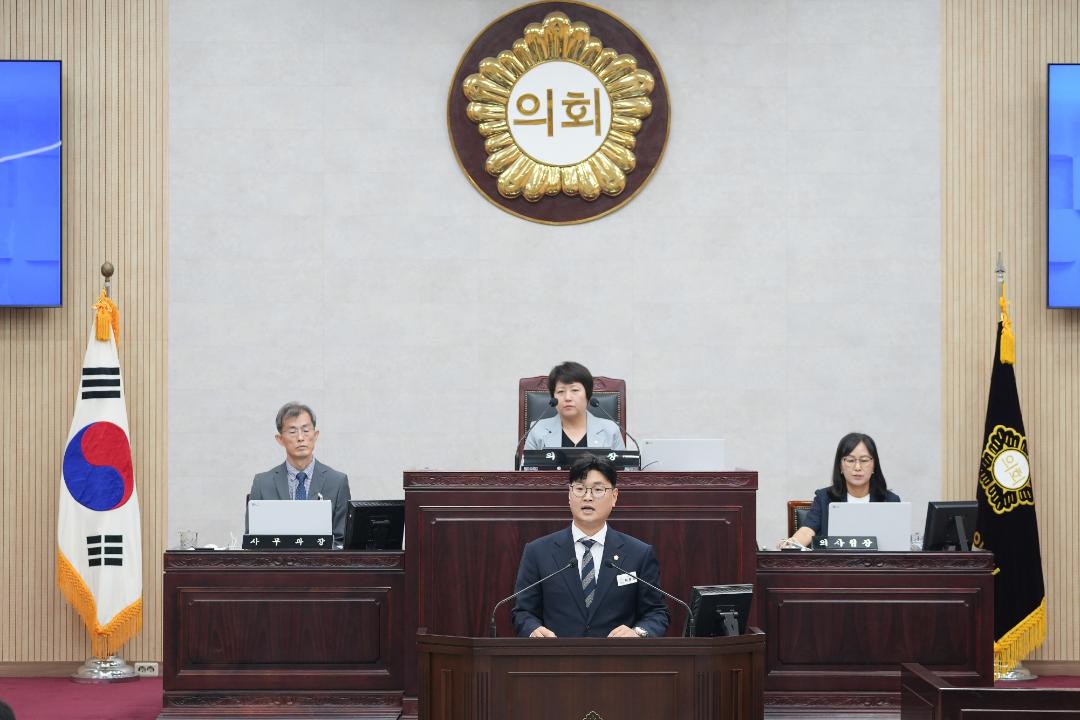 '제242회 안성시의회 임시회 제2차 본회의' 게시글의 사진(16)