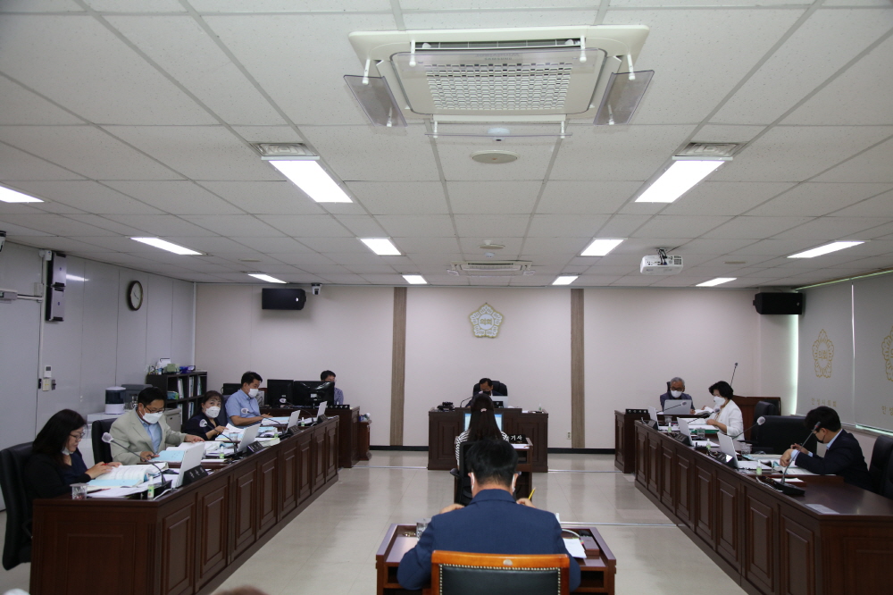 '제206회 임시회 제1차 예산결산심사특별위원회' 게시글의 사진(11)