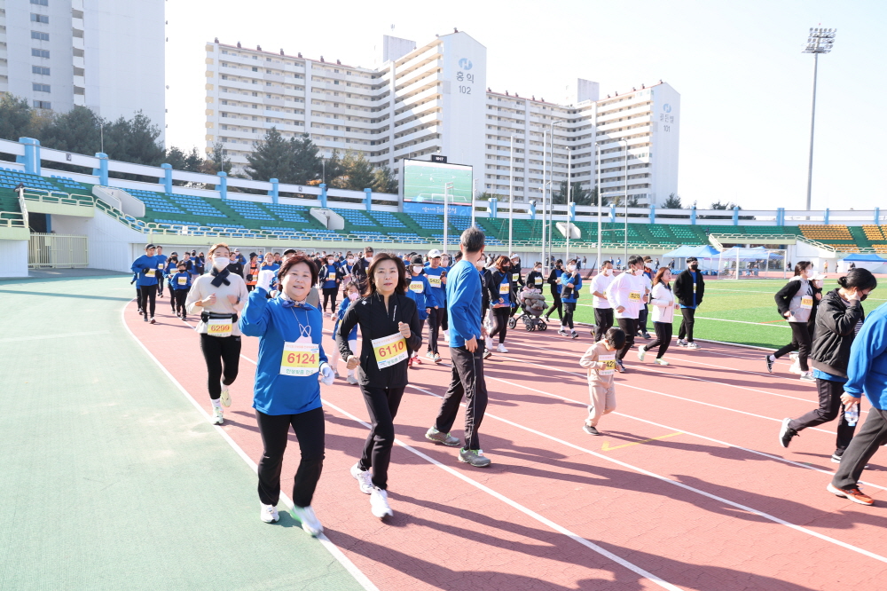 '안성맞춤마라톤대회' 게시글의 사진(15)