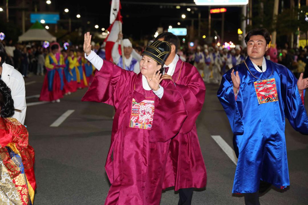 '2023 안성맞춤 남사당 바우덕이축제 길놀이 퍼레이드' 게시글의 사진(35)