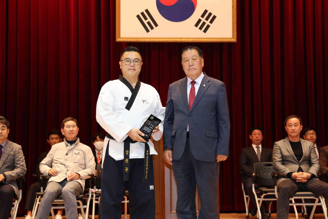 '제1회 안성시체육회장배 태권도대회' 게시글의 사진(6)