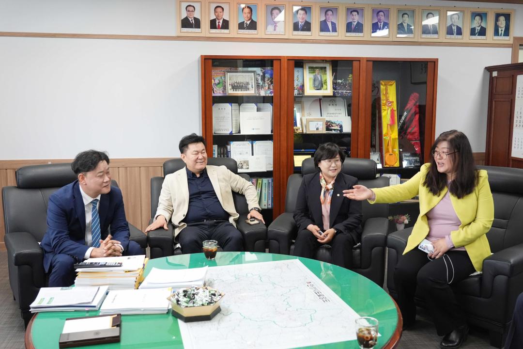 '제22대 국회의원 윤종군 당선인 안성시의회 방문' 게시글의 사진(10)